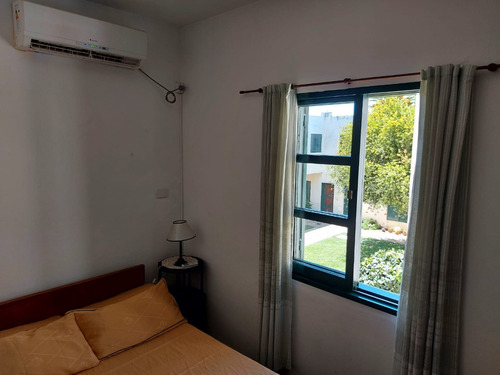 Imagen 9 de 15 de Duplex (p/5-6 Pasajeros) + Pileta + Aire Acond. + Cochera + Quincho + Wifi + Tv. Cable + Zona Residencial ::: Espectacular (consultar Por Otros Dptos Mas Pequeños Y/o Casa)
