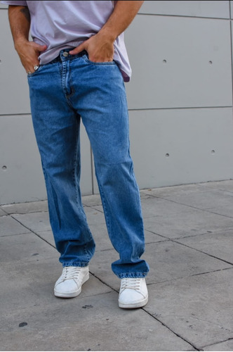 Pantalon De Jeans Con Roturas De Hombre Mom