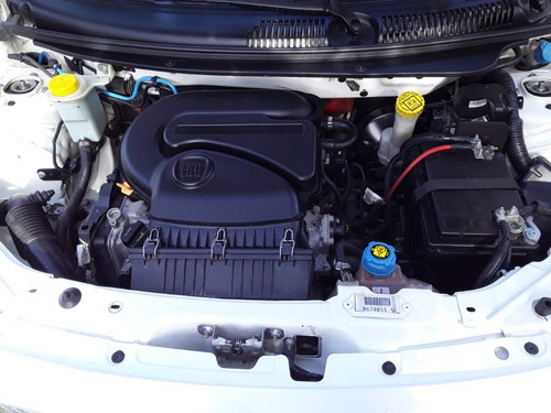 Fiat Palio Attractive 1.4 2016 Full