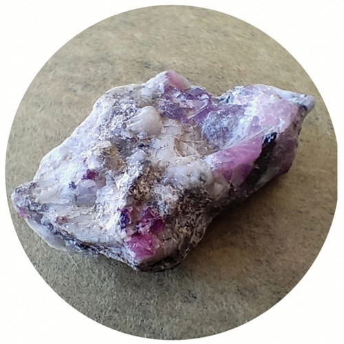 Mineral Ruby Natural 
