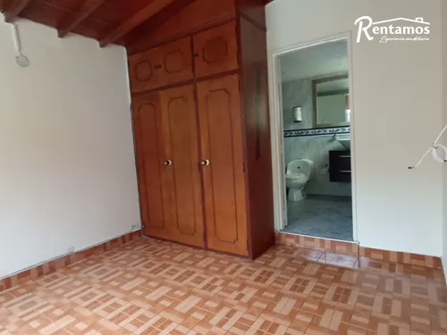 Casa En Arriendo En San Joaquín. Cod A11645