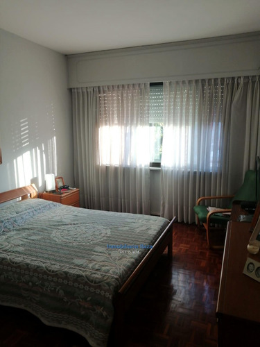 Casa Venta Buceo 2 Dormitorios, Garaje U$d 240.000