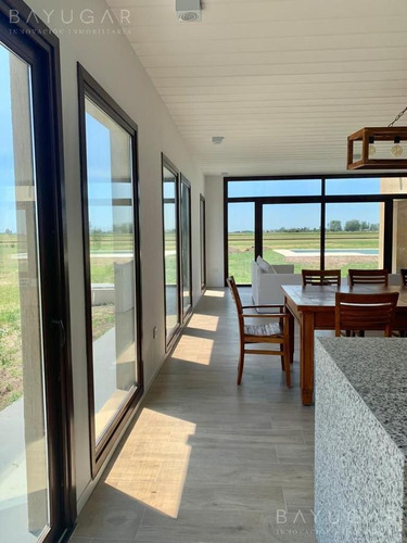 Imagen 5 de 14 de Venta | Casa De 370 M2 En Chacras De La Trinidad | Bayugar Negocios Inmobiliarios