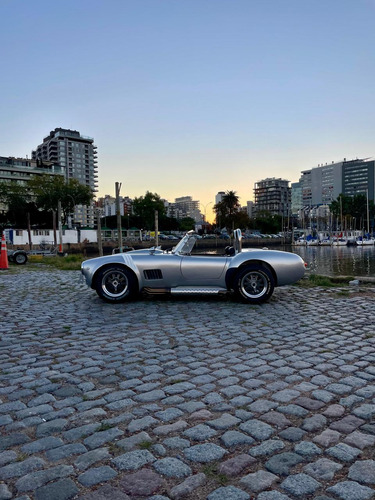 Ford Cobra Biscayne Roadster