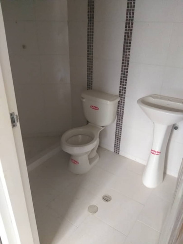 Imagen 2 de 14 de Se Vende Townhouse, Mañongo Cod. 436309 Mzp 04144146049