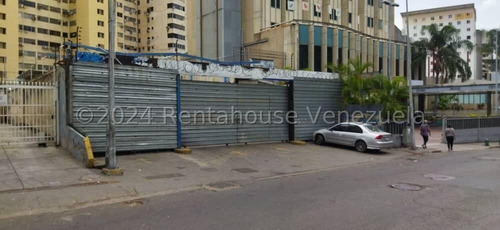 Terreno En Venta En Plaza Venezuela Caracas A Pie De Calle Alto Transito Angela Tochon