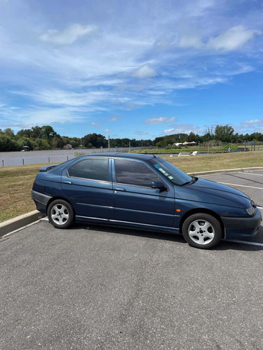 Imagen 5 de 16 de Alfa Romeo 146 1997 2.0