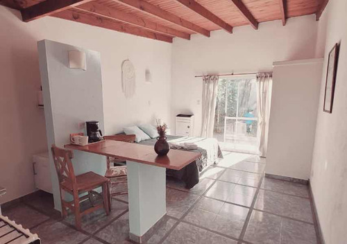 Complejo De Casa Y Departamentos Céntrico En El Calafate