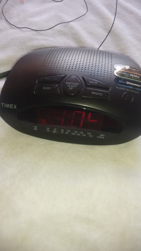 Timex   T228bb Fm/am Radio Reloj Calendario