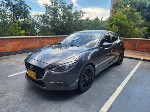 Mazda 3 2.0 Sport Touring