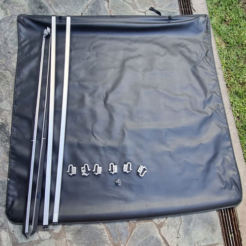 Lona Caja Toyota Hilux Original Usada Impecable