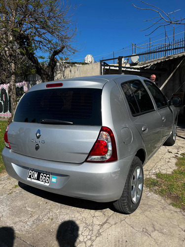 Imagen 8 de 15 de Renault Clio 2016 1.2 Mio Confort Pack