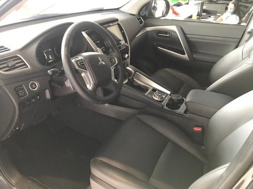 Imagem 8 de 12 de Mitsubishi Pajero Sport Hpe Awd 2.4 16v Mivec Turbo Diesel