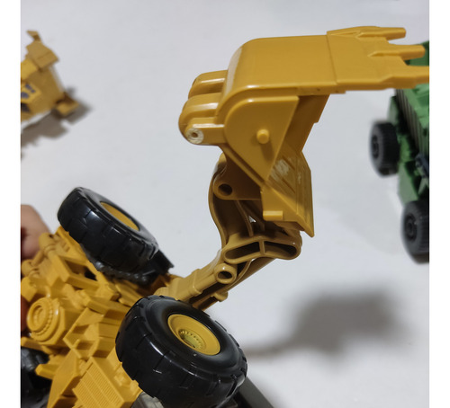 Action Figure Transformers Devastador Raro Hasbro (Usado)