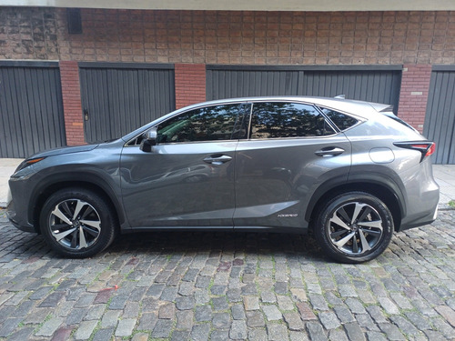 Lexus NX 2.5 300H Luxury