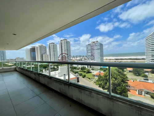 Hermoso Apartamento De 3 Dormitorios En Brava!- Ref: 2525