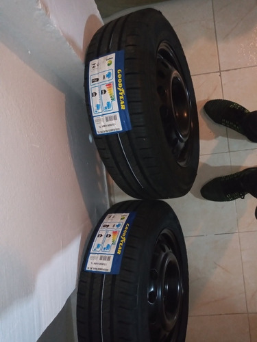 Imagen 2 de 7 de 2 Neumaticos Con Llanta De Chapa Nuevos!!!