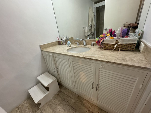 En Venta Departamento Acabados De Lujo, Piso Alto, Areas Comunes