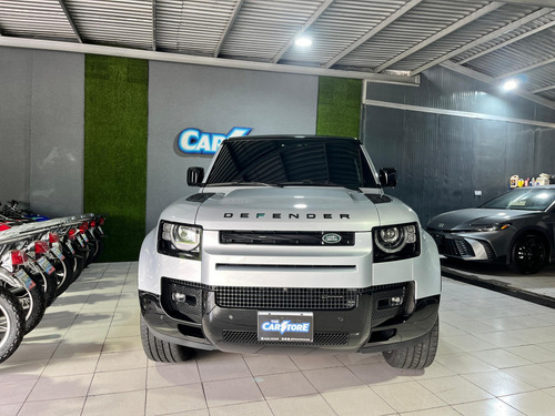 Land Rover Defender 2023