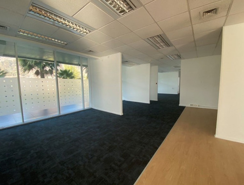 Excelente Oficina En Ciudad Empresarial