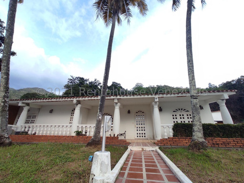 Amplia Casa Quinta En Venta Zona Alta De Las Mayas El Limon Clima De Montaña Arquitectura Moderna Amplio Terreno 800 Metros Negoc Estef 23-5715