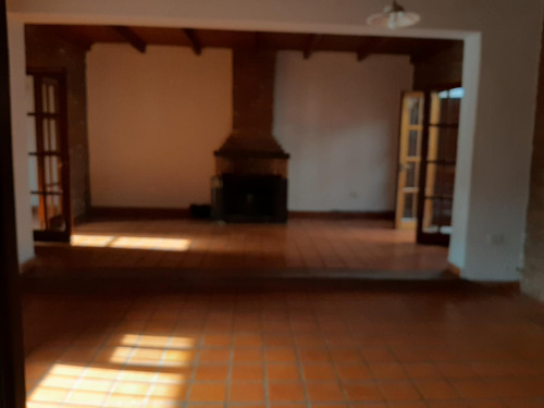 Venta Casa 5 Ambientes Centro De Lujan