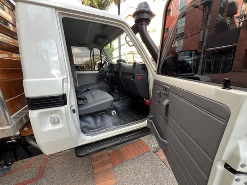 Toyota Land Cruiser Grj79 4.0 Gasolina