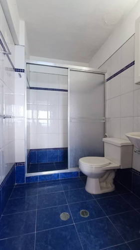 Imagen 8 de 13 de Apartamento En Venta En Catia La Mar Con Vista Al Mar La Guaira