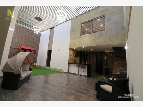 Imagen 1 de 14 de Casa En Venta En Residencial San Ángel