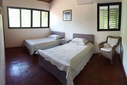 Imagen 2 de 14 de Vendo Casa En Boca Chica Con Vista Al Mar, 2 Dormitorios