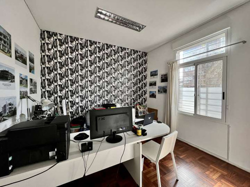 Venta De Casa De 4 Dormitorios En Punta Carretas. 2gjes