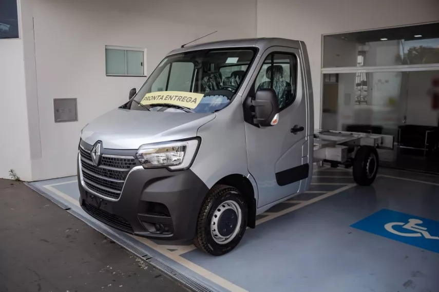 Renault Master Chassi Cabina 2.3