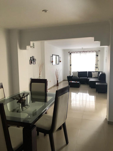 Venta Casa Unifamiliar En Ciudad 2000 De 320mt2, Sur De Cali 8405.