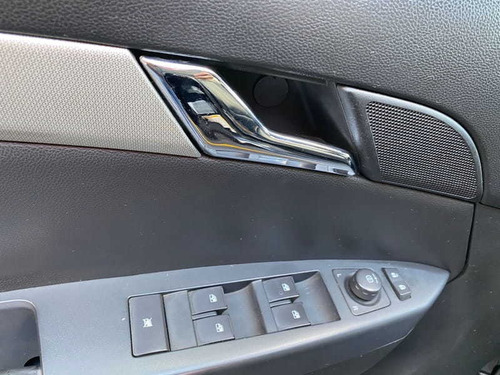 Imagem 8 de 12 de Chevrolet Captiva Sport 2.4 2012
