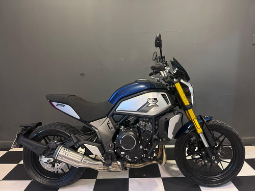 Cfmoto 700 Scrambler No Ducati Sixty2 400 Icon 800 Royal