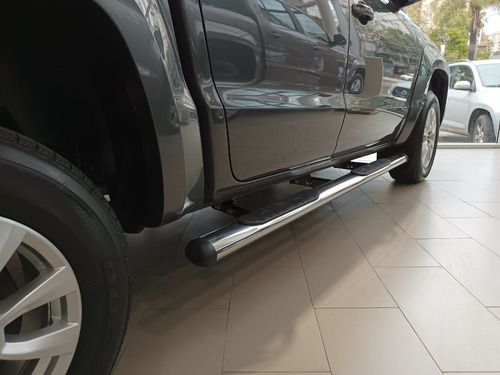 Imagen 6 de 15 de Volkswagen Amarok Comfortline 4x2 Automatica 0km 2022 Mz