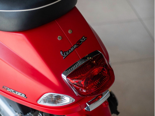 Vespa Sxl 150 - Roja
