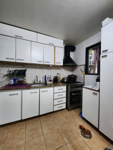 Duplex De 4 Ambientes, Con Pileta Propia, En Venta. Ciudad Evita