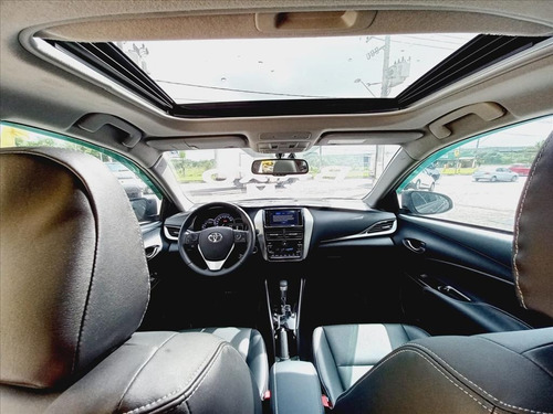 Imagem 8 de 15 de Yaris 1.5 16v Flex Sedan Xls Connect Multidrive