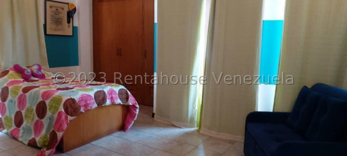 Venta De Hermoso Inmueble En Casa Campo, Pampatar Isla De Margarita.