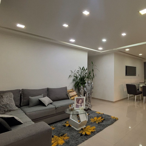 Apartamento Semi Amoblado En Residencias Frutas Condominiums, Guatire