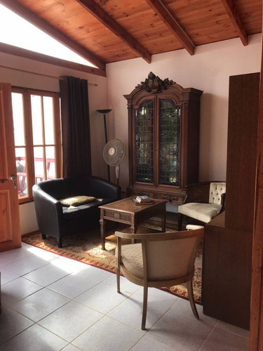 Inversión Hermoso Sitio En Venta Con Dos Amplias Cabañas
