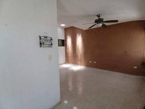 Imagen 9 de 18 de Casa En Esquina En Las Américas Ii