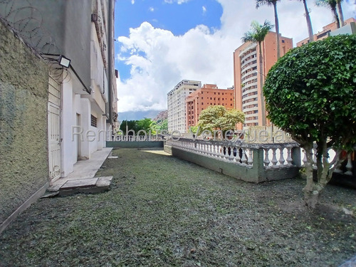 Partamento Piso Bajo 65,50m², 2h, 2b, 1p, Mls #25-22673 En Venta En Lomas Del Ávila, Totalmente Remodelado, Es Muy Iluminado Y Acogedor Con Una Vibra Súper Bonita / Isabel Gómez