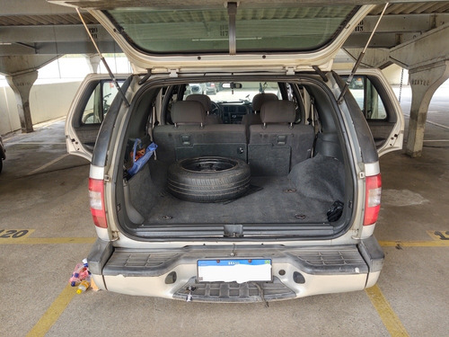 Imagem 2 de 11 de Chevrolet Blazer 2005 2.4 Advantage 5p