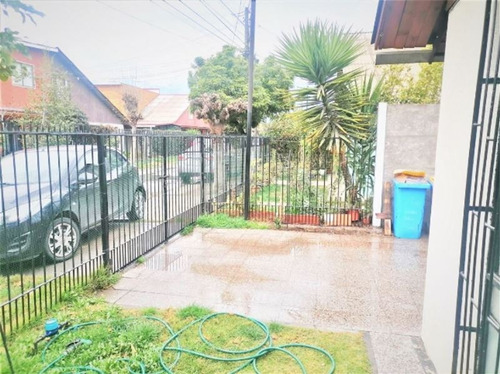 Imagen 2 de 12 de Casa En Venta De 3 Dorm. En La Florida