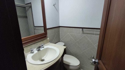 Imagen 17 de 25 de Casa Para Arrendar En El Sabaneta