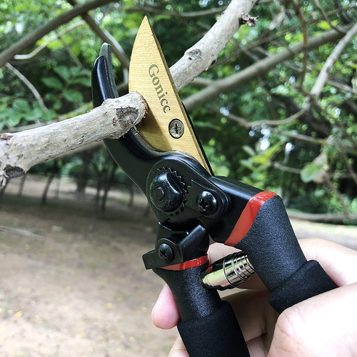 Tijera Para Poda Gonicc, Profesional, De Titanio. 20.3cm