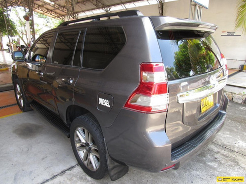 Imagen 3 de 13 de Toyota Prado
