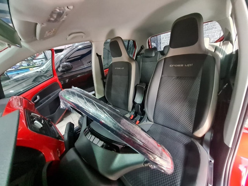 Imagem 6 de 9 de Volks Cross Up_1.0 Tsi 4p Manual 2016 / 2017
